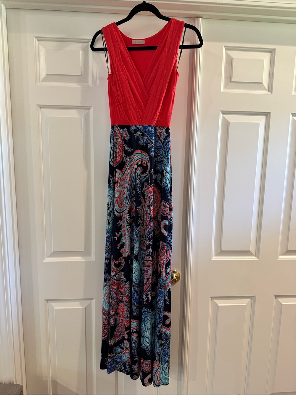 Gilli Coral Red Sleeveless Maxi with Navy Paisley Skirt